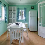 Casa Vieje De Villa *
