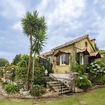 Casa Vieje De Villa *