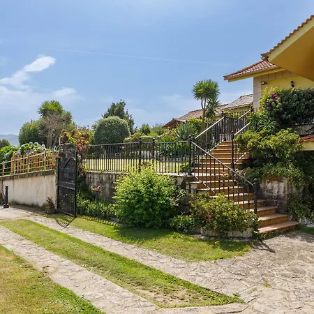 Casa Vieje De Буэу