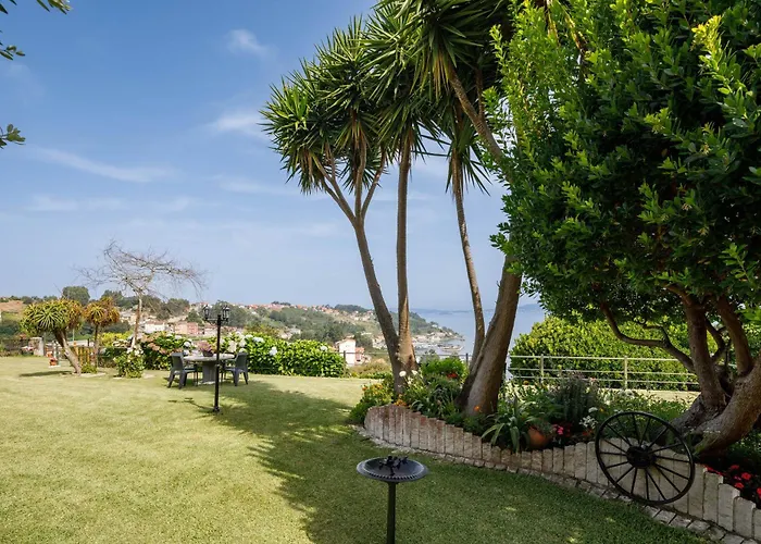 Casa Vieje De Villa *